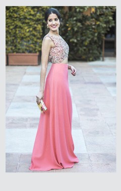 Vestido largo de fiesta con cuerpo de pedreria para invitada de boda bautizo comunion graduacion dama de honor o hermana de la novia de apparentia collection