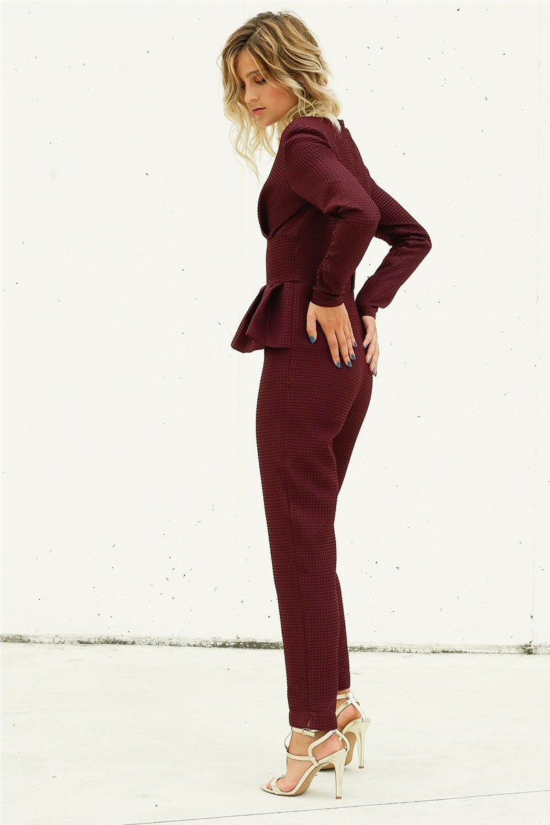 mono de fiesta burdeos granate marsala en pique con peplum para invitadas boda eventos shop online apparentia collection