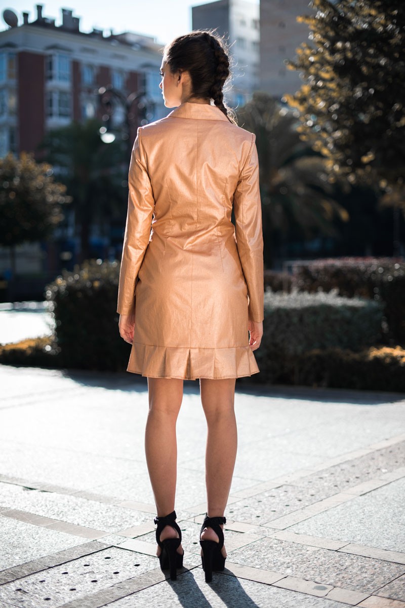 vestido esmoquin oro tostado rosa brillante chaqueta americana para eventos fiestas bodas invitadas nochevieja apparentia