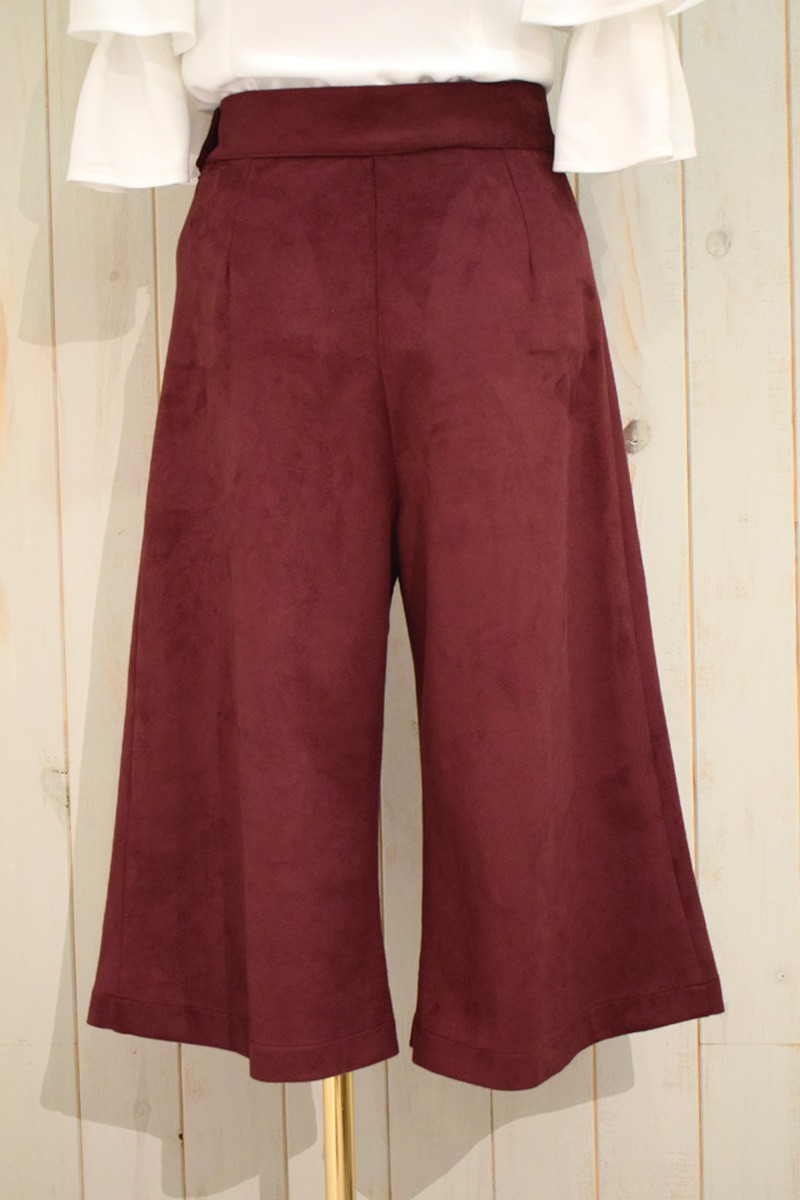 pantalon culote de ante con bordados de pajaros para eventos reuniones de trabajo apparentia