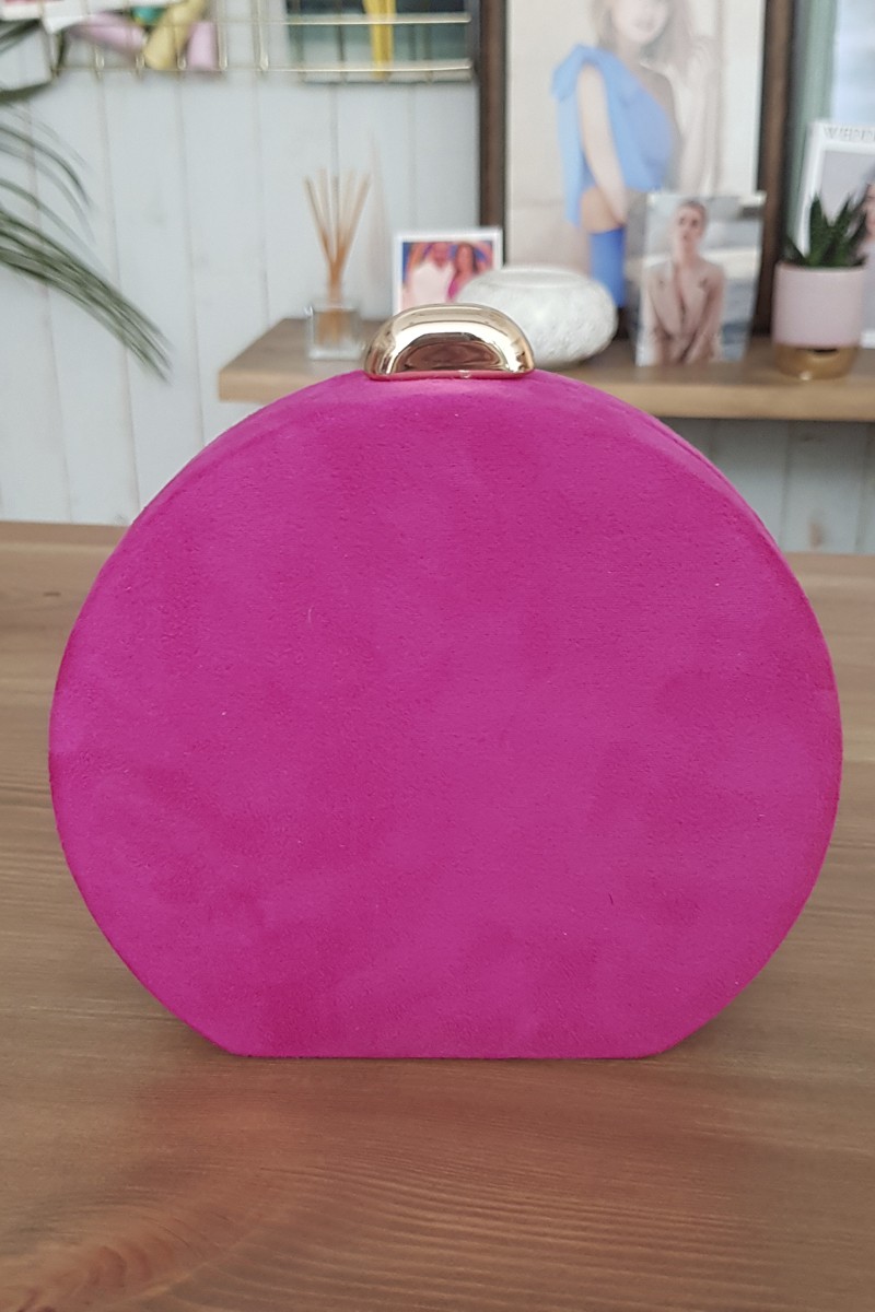 bolso de fiesta de ante rosa fucsia con botones dorados para invitada boda online