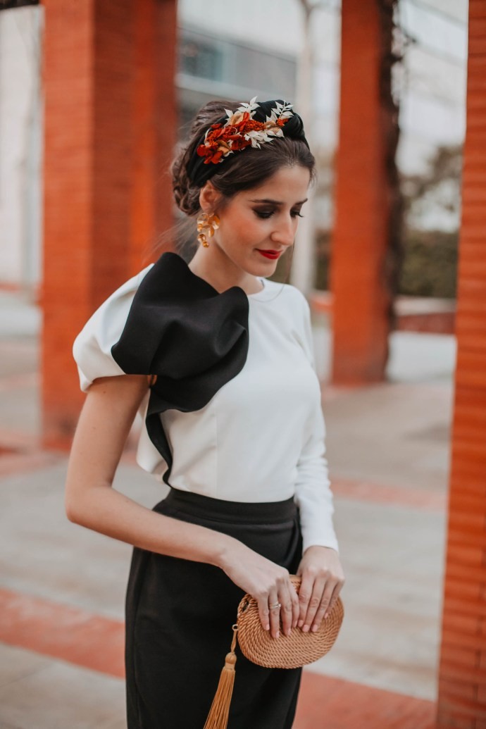 precioso top asimetrico blanco y negro para eventos fiestas bautizos comuniones bodas ocasiones especiales madrinas sandra majada invitada perfecta coctel nochevieja apparentia