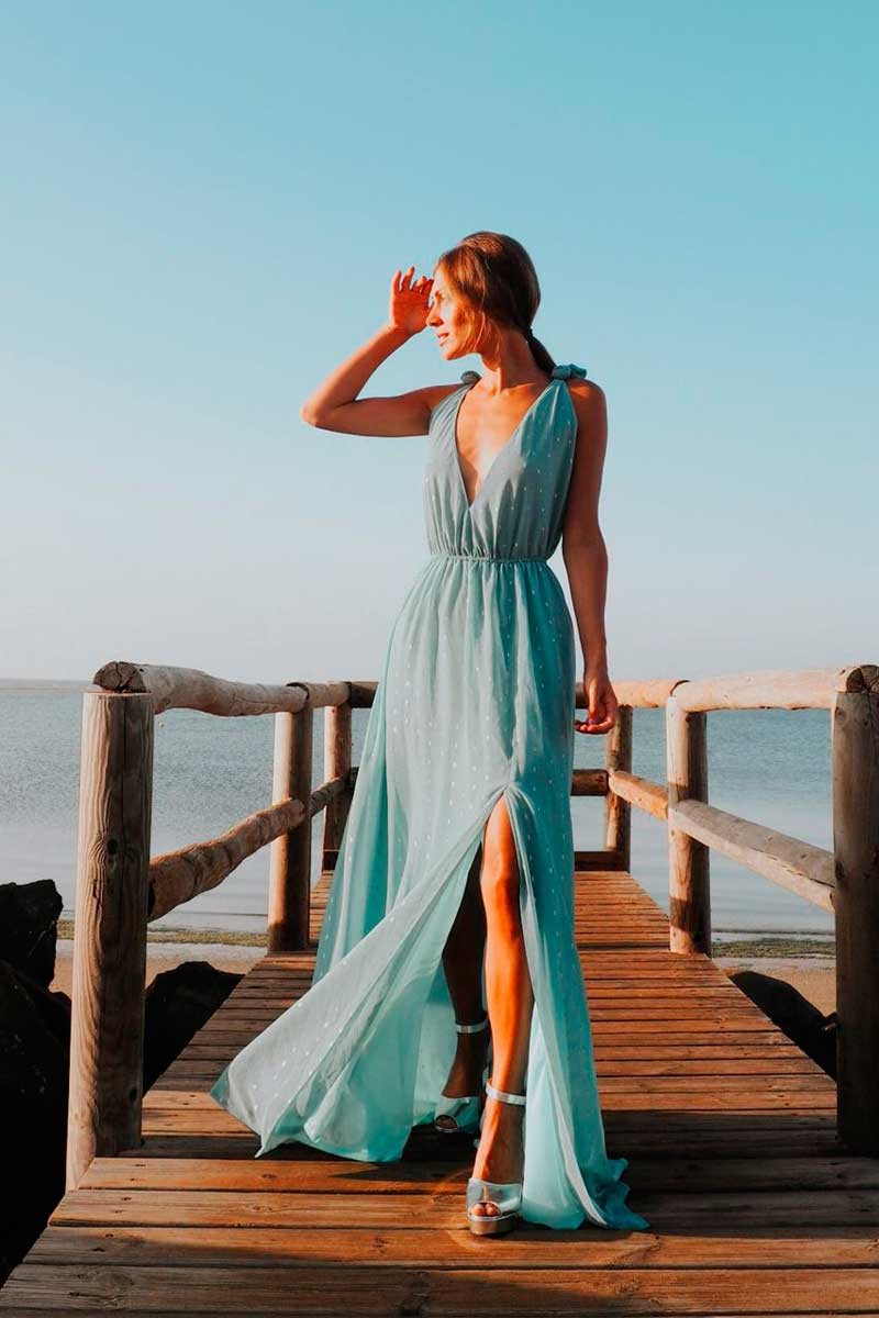 la blogger carmen de la cruz bridalada con vestido atenea gasa verde apparentia invitadas fiestas bodas