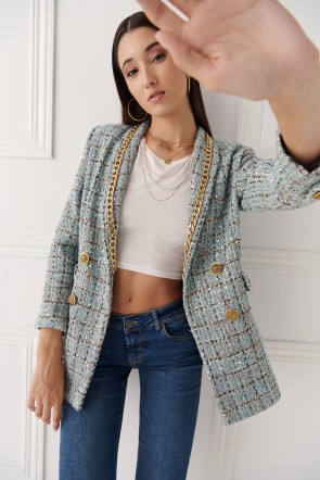 Chaqueta cruzada chanel azul con detalles dorados