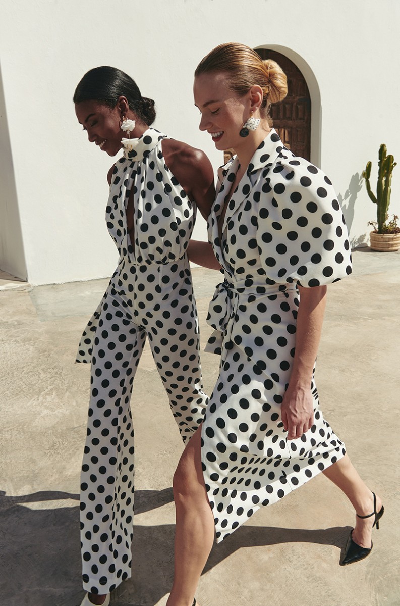 Vestido de fiesta midi con mangas abullonadas blanco con lunares negro,  solapa  y cuello, botones negros y cinturon para invitadas boda primavera/verano, mama de comunion, bautizo