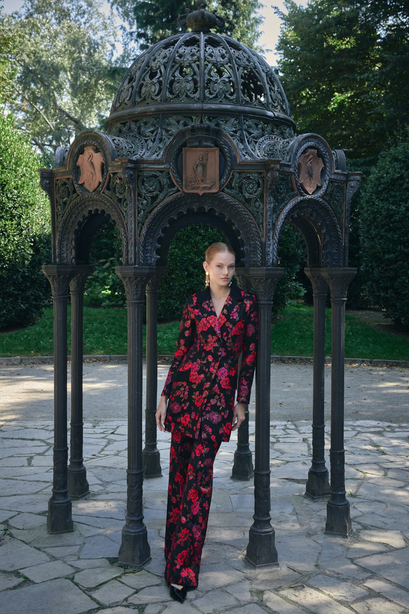 levita con Pantalon palazzo de jacquard brocado negro con flores, conjunto para madridna, invitada de boda de otoño/invierno, mamá de bautizo y comunión, evento de trabajo, navidad