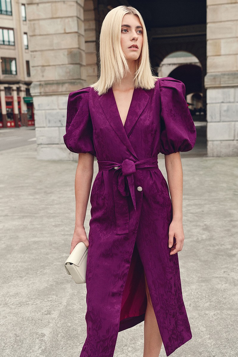 Vestido midi con mangas abullonadas morado tornasolado con cuello y solapa , botones forrados  y cinturon para invitadas boda, evento, fiesta, coctel, otoño fiesta navidad 