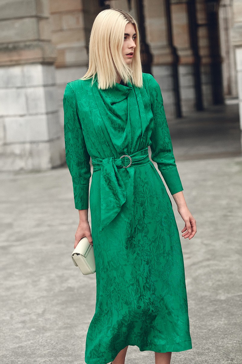  vestido de fiesta verde en jacquard con cuerpo drapeado falda evasé y manga larga para invitada boda, bautizo, comunion, nochevieja, navidad