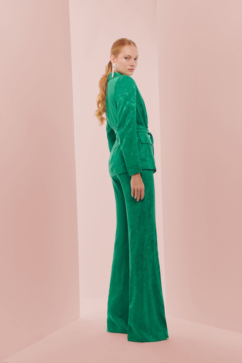 traje de chaqueta y palazzo jacquard fluido verde para invitadas bodas, bautizo, eventos, cocktail, fin de semana, nochevieja, shoponline, apparentia